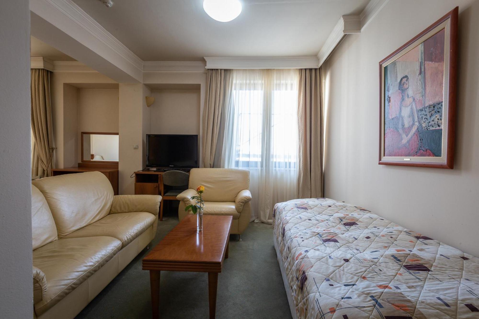 Apollonia Hotel 盖夫盖利亚 外观 照片
